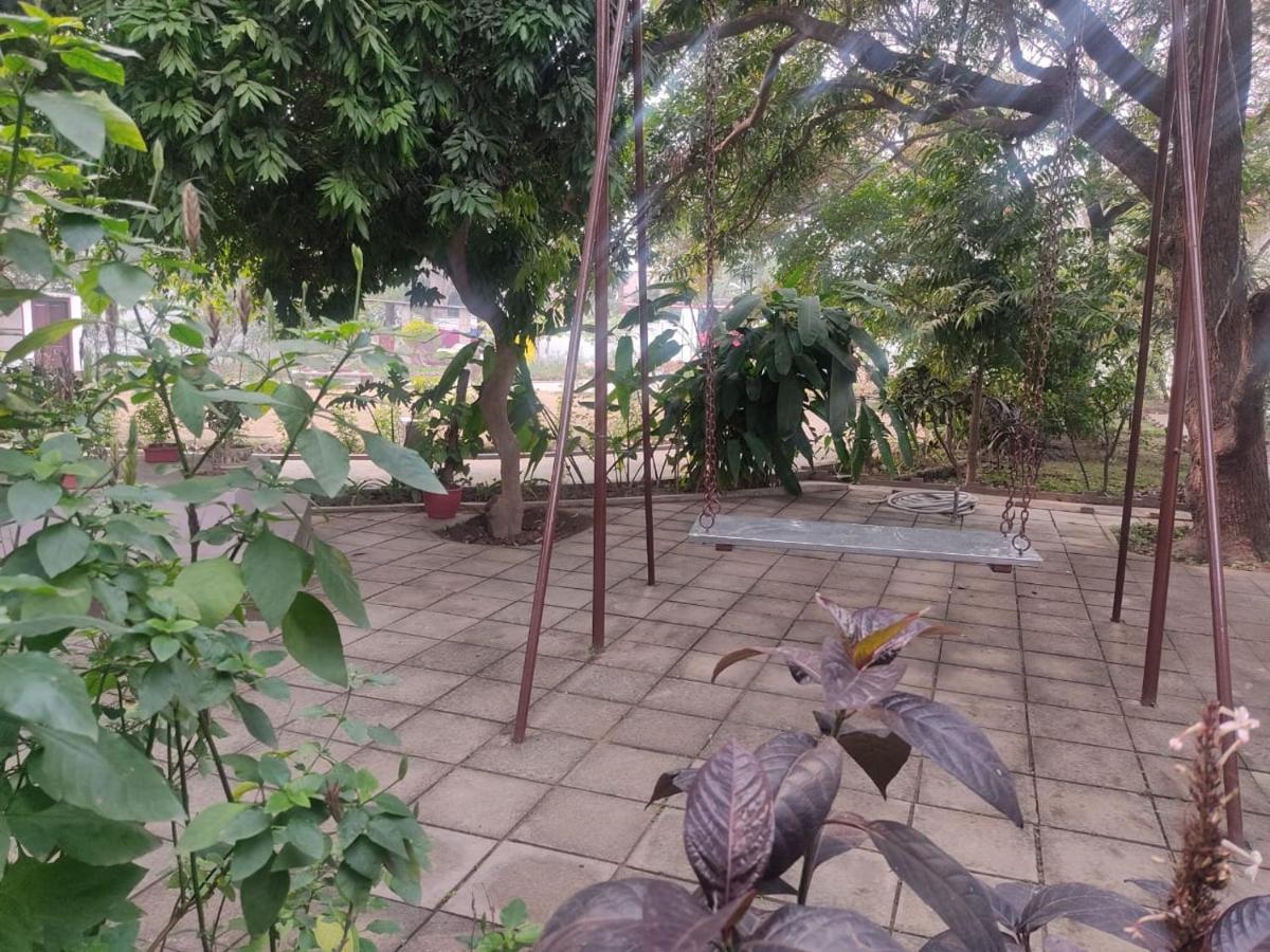 Vatika Homestay Варанаси Екстериор снимка