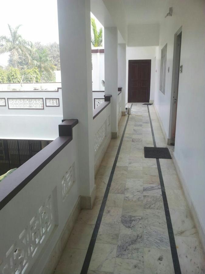 Vatika Homestay Варанаси Екстериор снимка